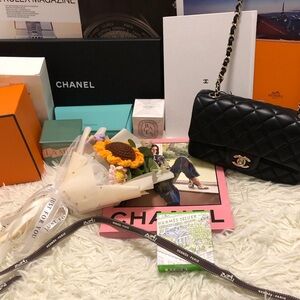 Hermès Un Jardin sur le Toit Perfumed soap (Free gift in last picture & Mystery